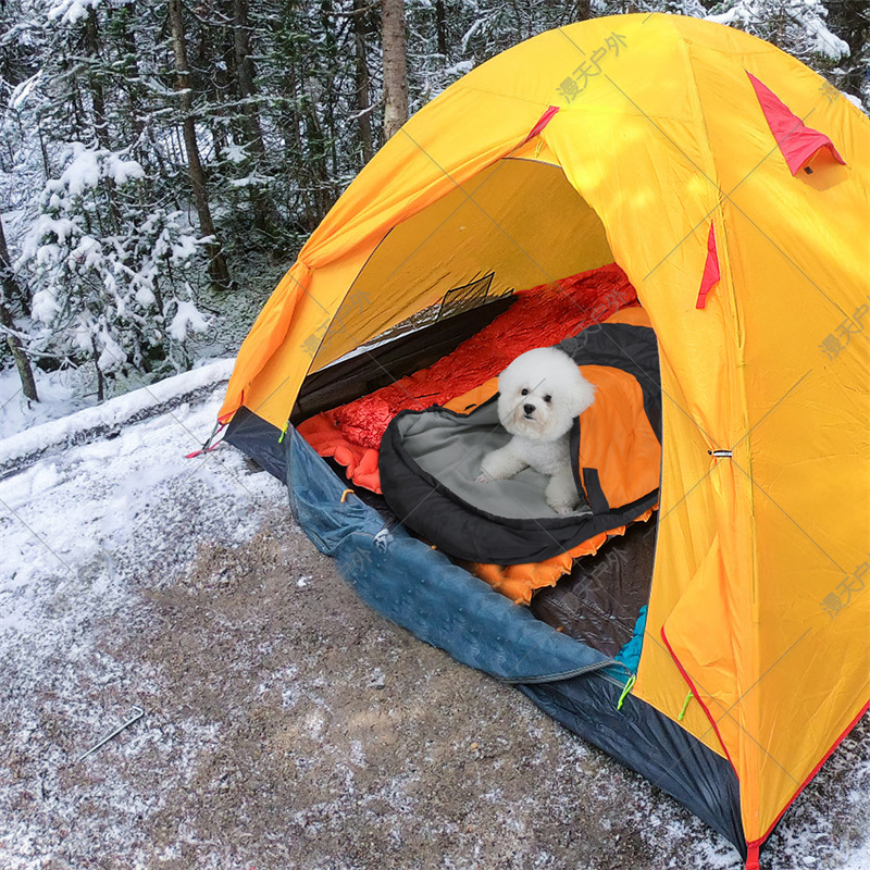 Heated Pet Sleeping Bag For Outdoor Camping - Image 3