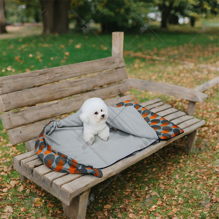 Heated Pet Sleeping Bag Adjustable Three Levels - Image 3