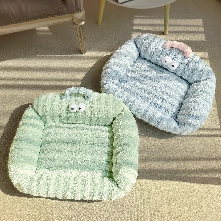 Dog Bed Pet Small Dog Cat Sleeping Mat Big Eye Moon Velvet Sofa - Image 3