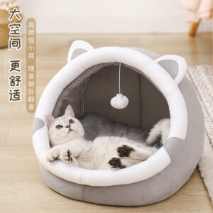Enclosed Pet House Cat Ear Red Large